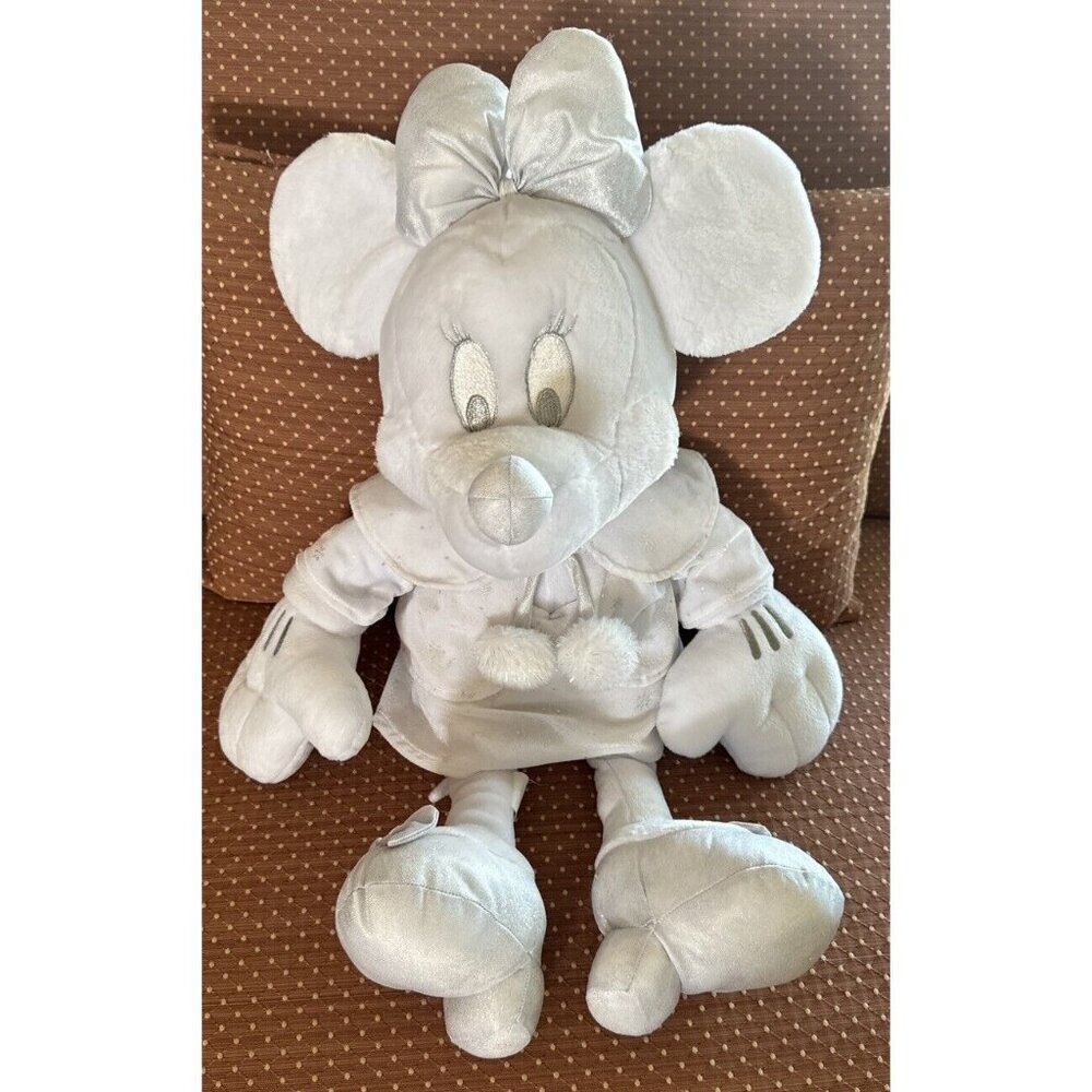 Minnie Mouse White Silver Snowflake Disney Store Christmas Plush 24" EUC